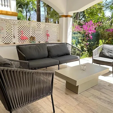 Fantastico 2 Dormitorios En Dama Noche-banus-marbella * Marbella